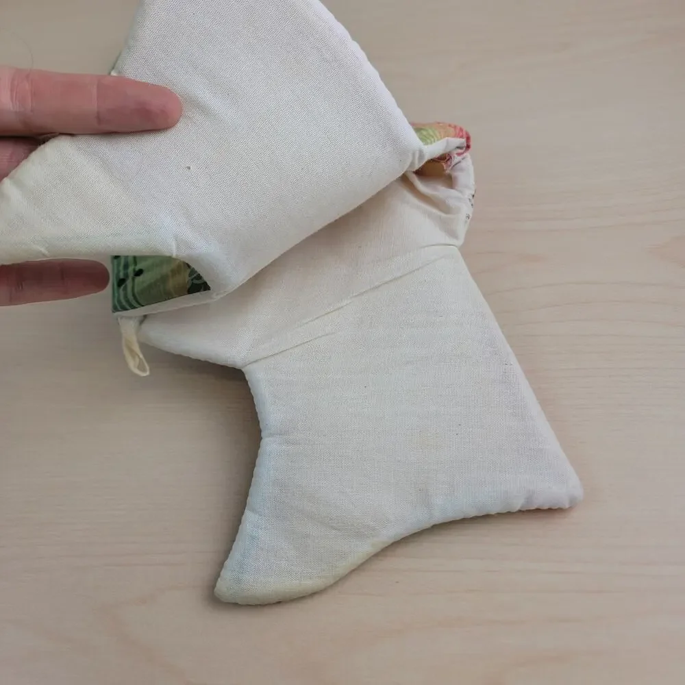 VTG Kitsch Fish Oven Mitt - Picture 4 of 7